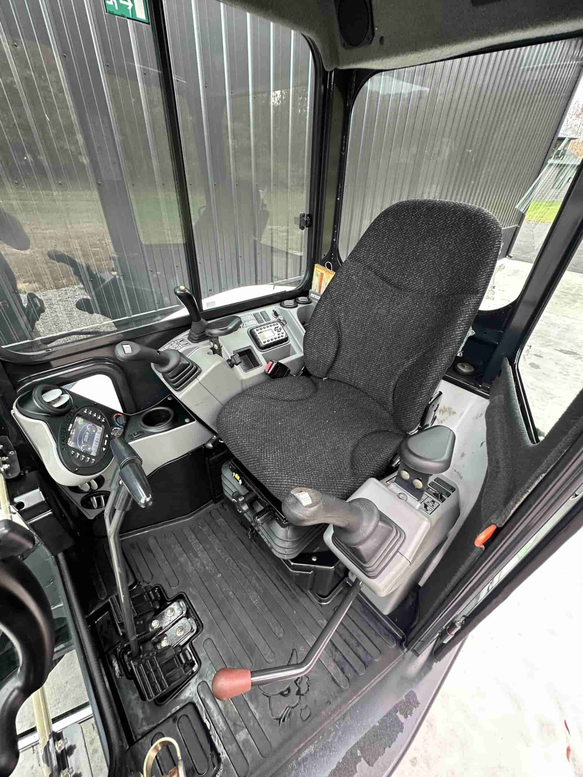 2015 BOBCAT E42
